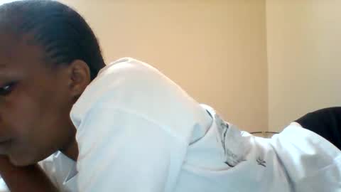 DOVY ACHIENG online show from September 25, 11:14 am