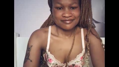 queenivy online show from February 9, 11:36 am