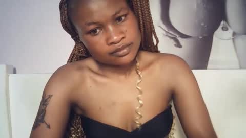 queenivy online show from February 10, 12:53 pm