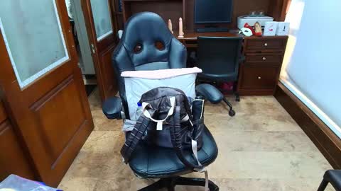 Snapshot of sexyrachel_ chatting on December 3, 12:36 pm R A C H E L online show from December 3, 12:36 pm