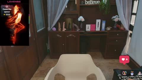 Snapshot of sexyrachel_ chatting on May 24, 12:32 pm R A C H E L online show from May 24, 12:32 pm