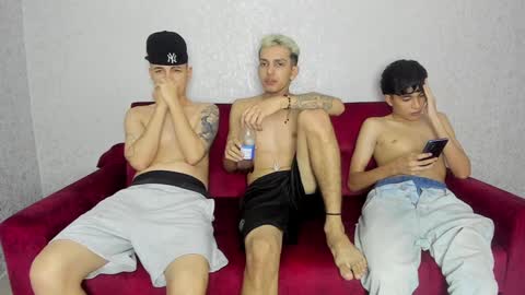MATIAS-18   THIAHO -18  MAX-19  NICOKALY-19  CAIN-19   MOD ESTEBAN online show from December 20, 7:33 am