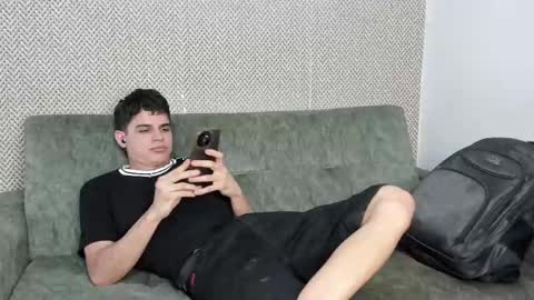 MATIAS-18   THIAHO -18  MAX-19  NICOKALY-19  CAIN-19   MOD ESTEBAN online show from October 4, 7:34 pm