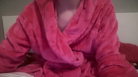 Snapshot of sexyskylar2016 chatting on December 2, 2:28 am Sexy Skylar online show from December 2, 2:28 am