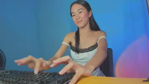Amelia online show from September 20, 3:35 pm