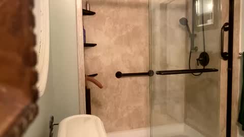 Smooth bi guy online show from February 6, 7:34 am