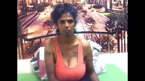 Snapshot of sexyva4u2luv chatting on February 9, 3:23 pm sexyva4u2luv online show from February 9, 3:23 pm