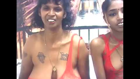 Snapshot of sexyva4u2luv chatting on February 18, 12:17 pm sexyva4u2luv online show from February 18, 12:17 pm
