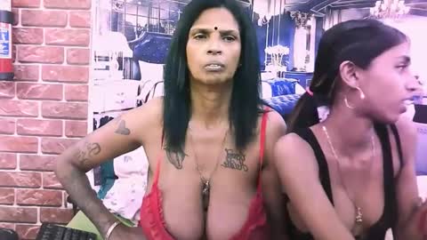 sexyva4u2luv online show from November 11, 8:58 am