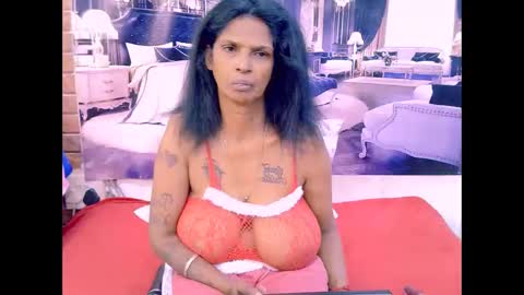 sexyva4u2luv online show from April 6, 7:04 pm