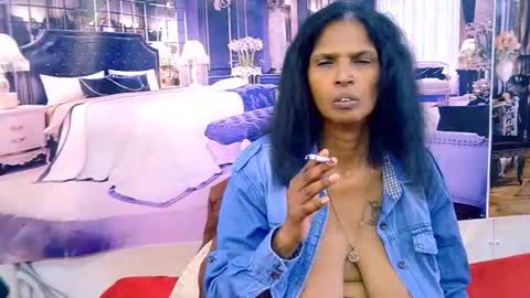Snapshot of sexyva4u2luv chatting on July 25, 6:33 am sexyva4u2luv online show from July 25, 6:33 am
