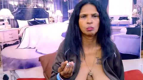 Snapshot of sexyva4u2luv chatting on July 30, 6:34 am sexyva4u2luv online show from July 30, 6:34 am