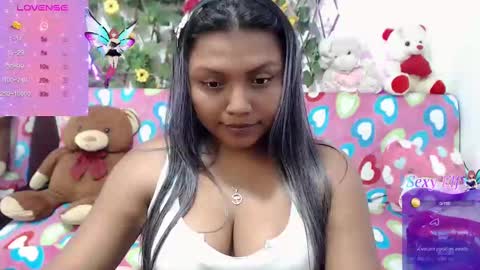 sexyvaldiry online show from December 4, 7:23 pm