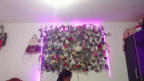 sexyvaldiry online show from February 27, 2:11 am