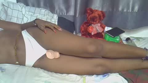 Snapshot of sexyvivah chatting on March 27, 10:48 am sexybaby online show from March 27, 10:48 am