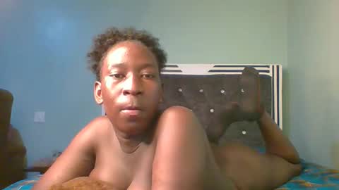 Snapshot of sexyvivy chatting on November 6, 7:09 am VIVIAN online show from November 6, 7:09 am