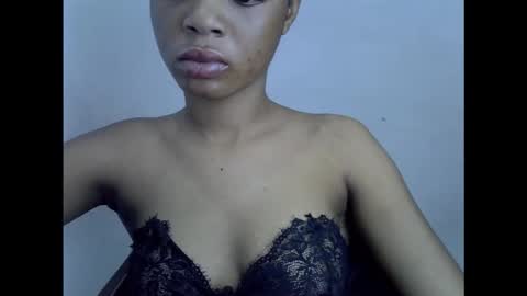 sexyxpeach online show from March 3, 12:50 am