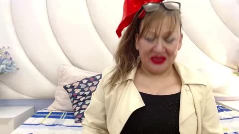 Mary online show from November 24, 11:32 am