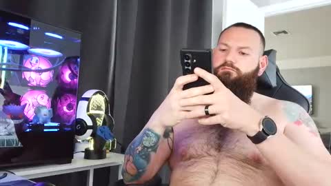 Snapshot of sflmarriedguy chatting on April 26, 5:54 pm SouthFloridaStr8guy online show from April 26, 5:54 pm