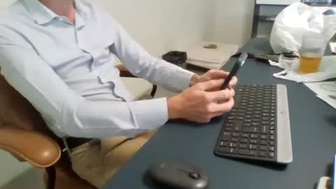 Snapshot of sg2408 chatting on July 15, 2:55 pm sg2408 online show from July 15, 2:55 pm