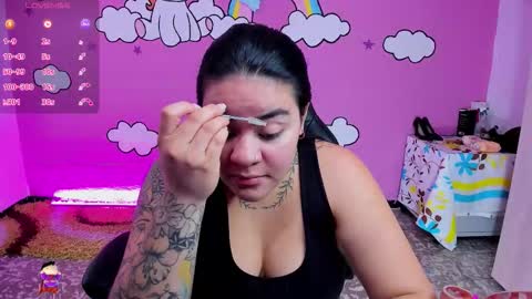 Snapshot of shaaroonhillss1 chatting on February 12, 6:03 pm sharoon online show from February 12, 6:03 pm