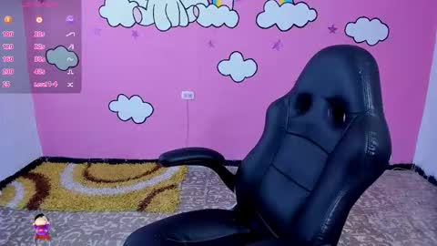 Snapshot of shaaroonhillss1 chatting on March 16, 6:34 pm sharoon online show from March 16, 6:34 pm