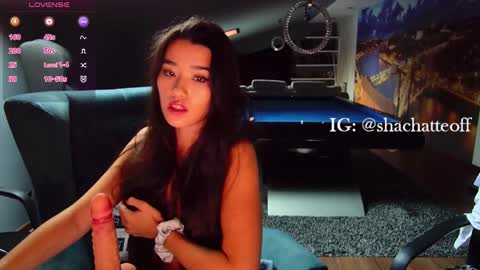 Snapshot of shachatte chatting on October 5, 8:23 am Shachatte online show from October 5, 8:23 am