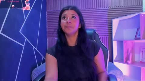 Snapshot of shaden_1 chatting on March 5, 12:50 am Liz online show from March 5, 12:50 am