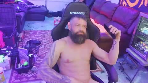 Snapshot of shadetreepornstar chatting on February 11, 10:26 pm shadetreepornstar online show from February 11, 10:26 pm