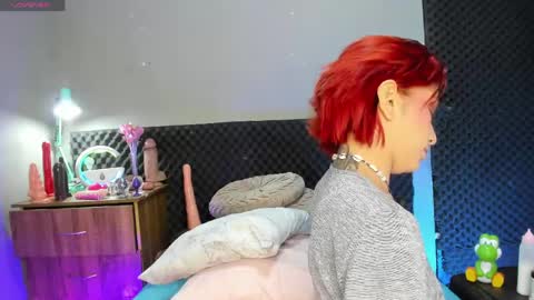 Snapshot of shadia_squirt chatting on June 3, 10:48 pm shadia online show from June 3, 10:48 pm