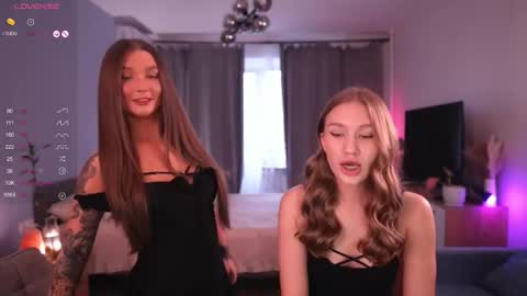 Snapshot of shadowladyyy chatting on September 20, 9:32 am Sindy and Nancy  Next stream 1 December  online show from September 20, 9:32 am