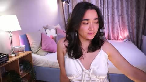 Lily  online show from December 3, 2:04 pm