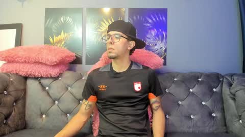 shadowlustt online show from September 19, 12:50 pm