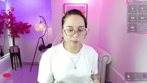 Snapshot of shady_bug chatting on March 21, 7:50 pm Shady online show from March 21, 7:50 pm