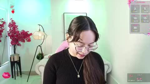 Snapshot of shady_bug chatting on March 27, 7:57 pm Shady online show from March 27, 7:57 pm