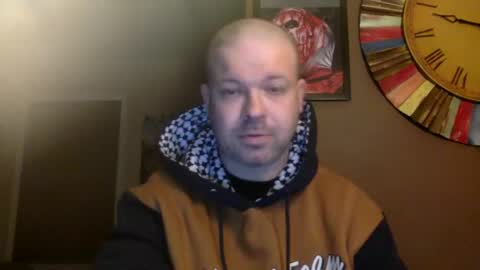 Snapshot of shadyyyyyy7 chatting on February 8, 3:19 am Shady online show from February 8, 3:19 am
