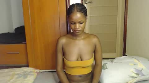 shaky xxx online show from November 12, 1:39 am