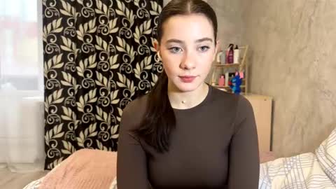 Lara online show from December 14, 7:36 am