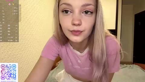 Snapshot of shalaschrantz chatting on July 26, 11:17 am Emily online show from July 26, 11:17 am