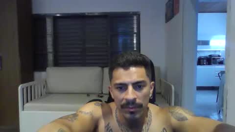 shallot94 online show from February 9, 5:17 pm