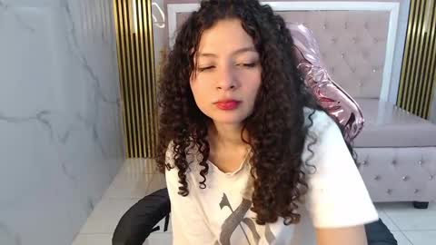 Shalon  online show from December 17, 4:11 pm