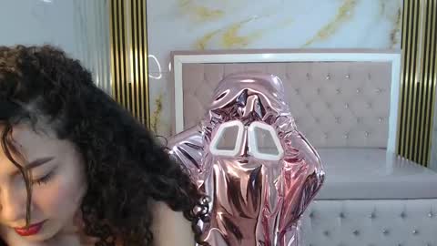 Shalon  online show from December 18, 4:28 pm