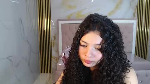 Shalon  online show from December 30, 7:11 pm