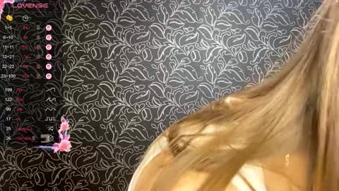 Iris online show from October 26, 8:04 pm