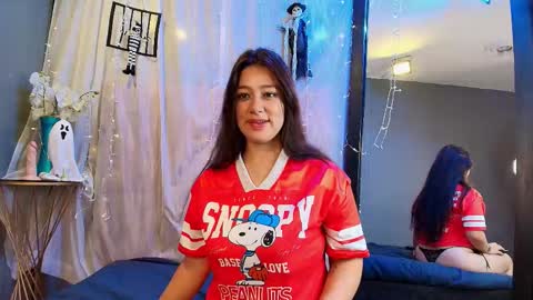 shalyn_lux online show from October 24, 3:25 am