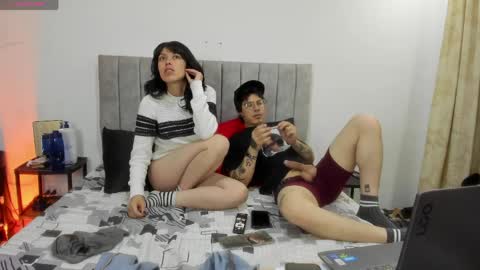 Snapshot of shamelesss_ chatting on April 2, 2:20 am shamelesss_ online show from April 2, 2:20 am