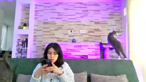 Snapshot of shamelesss_ chatting on August 2, 10:08 pm shamelesss_ online show from August 2, 10:08 pm