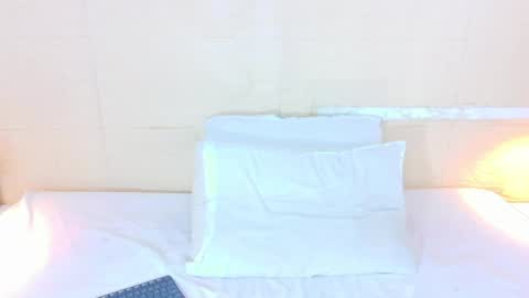 Snapshot of shamira_moore chatting on April 15, 7:58 pm Catalina online show from April 15, 7:58 pm