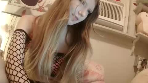 shampooprincess001 online show from March 21, 1:32 am