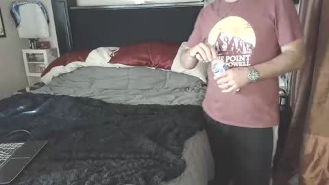 Shane  Shiloh online show from October 19, 7:47 pm